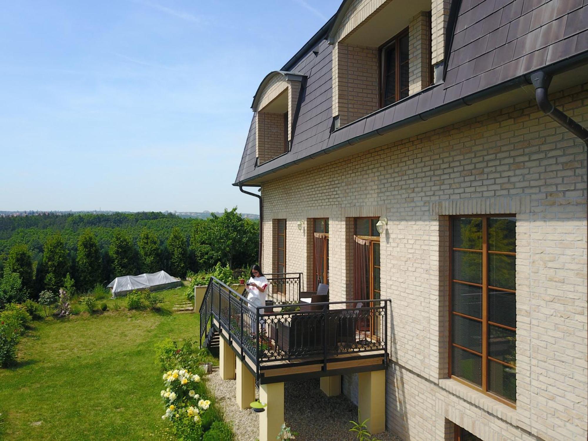 Villa Homestay Nad Helmrovkou Praag Buitenkant foto