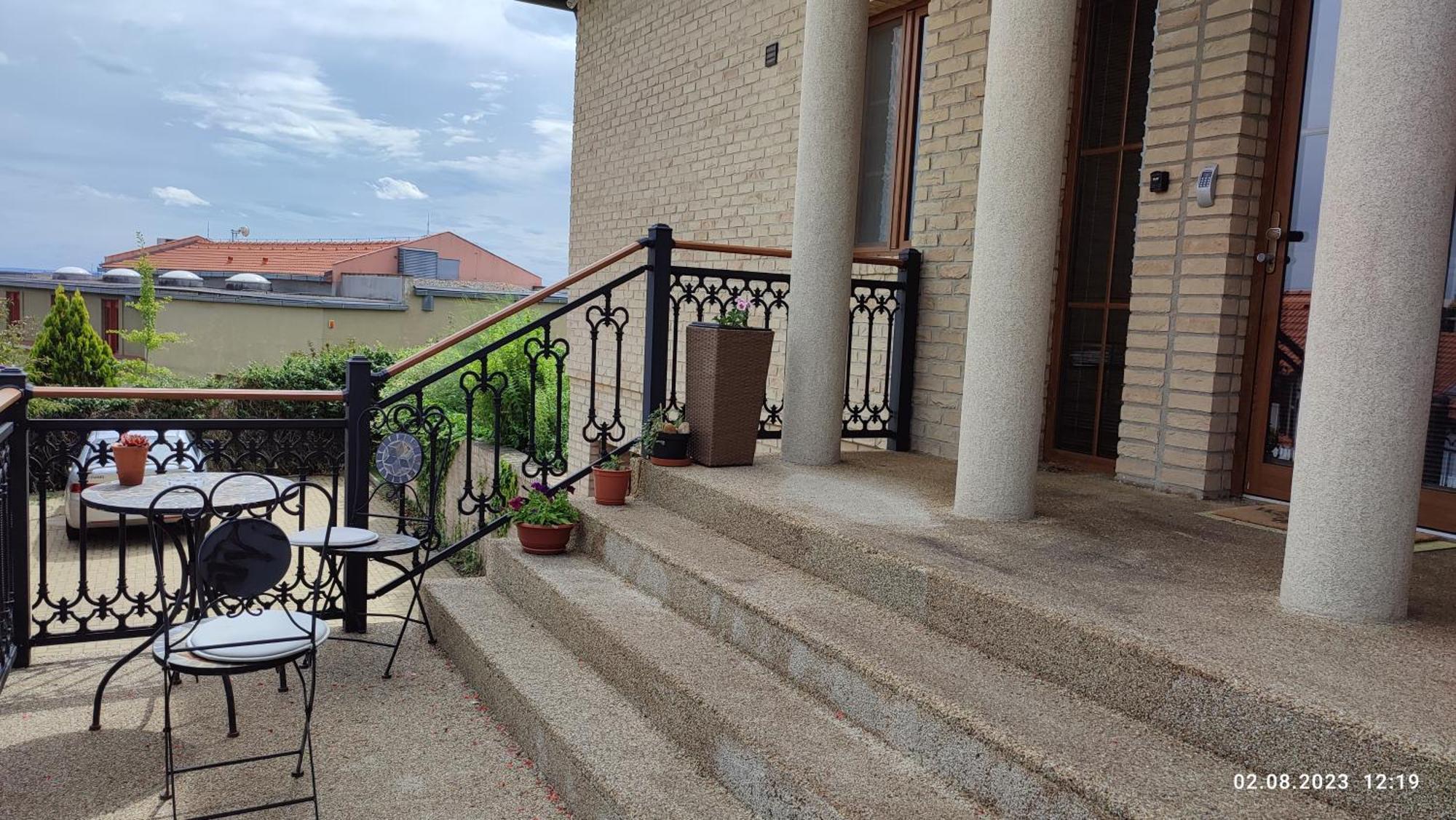 Villa Homestay Nad Helmrovkou Praag Buitenkant foto