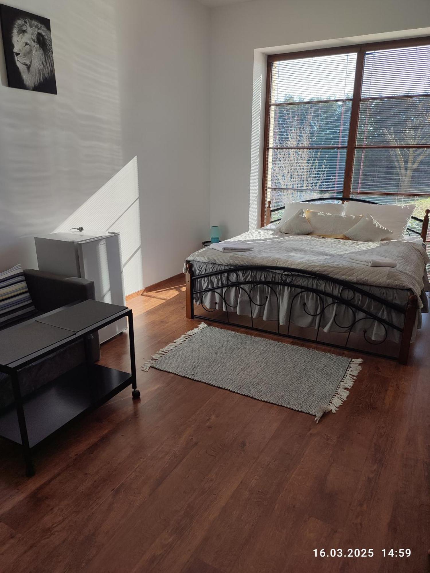 Villa Homestay Nad Helmrovkou Praag Buitenkant foto