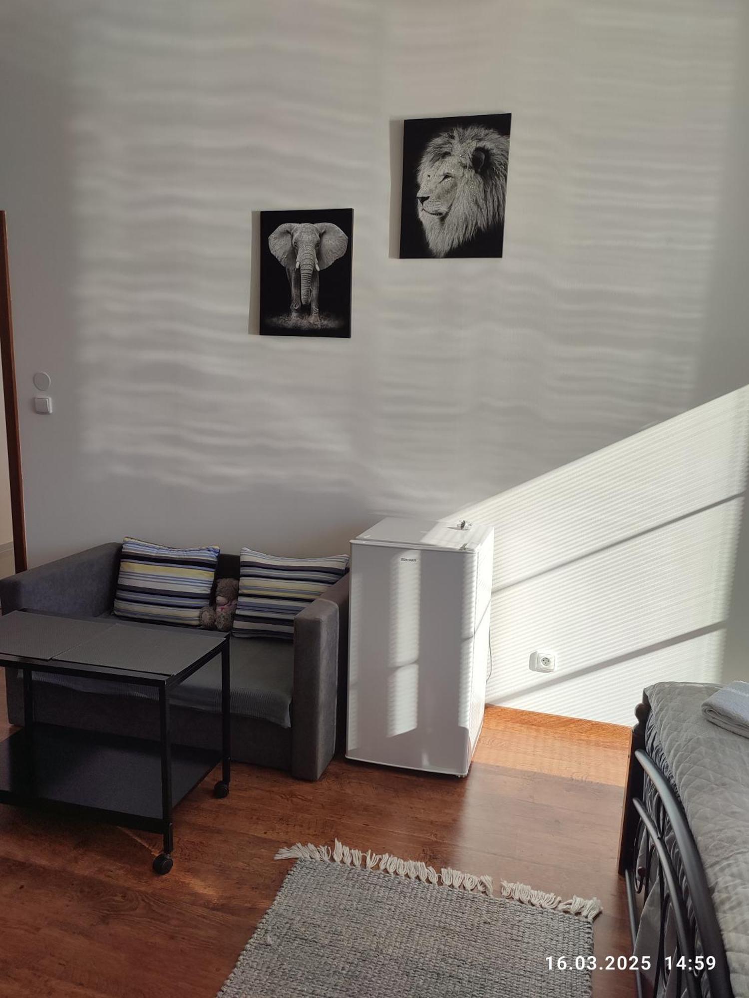 Villa Homestay Nad Helmrovkou Praag Buitenkant foto